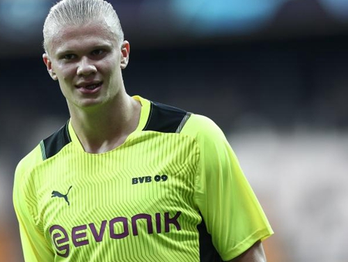 父子联手发声！詹姆斯焕发青春30+8+8，东契奇关键三分助湖人逆转鹈鹕