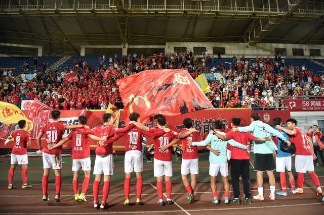 CBA常规赛多场对决结束 积分榜变化明显