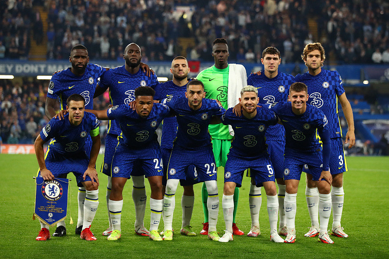 被追着打！王睿泽1分钟连续出现犯规 累计3次犯规被换下场