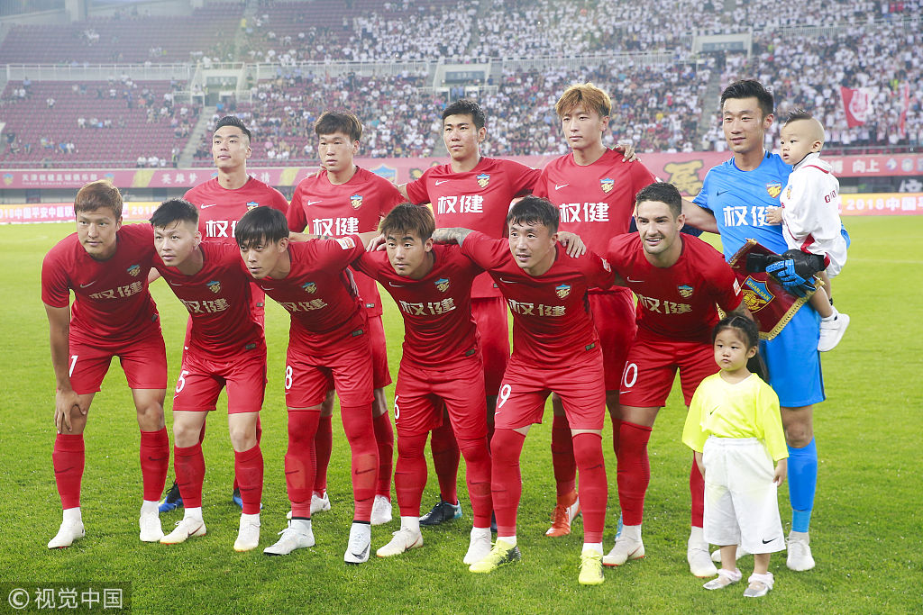 33分惨案！76人复仇猛龙，恩比德7失误，马克西狂轰33+4，乔治划水